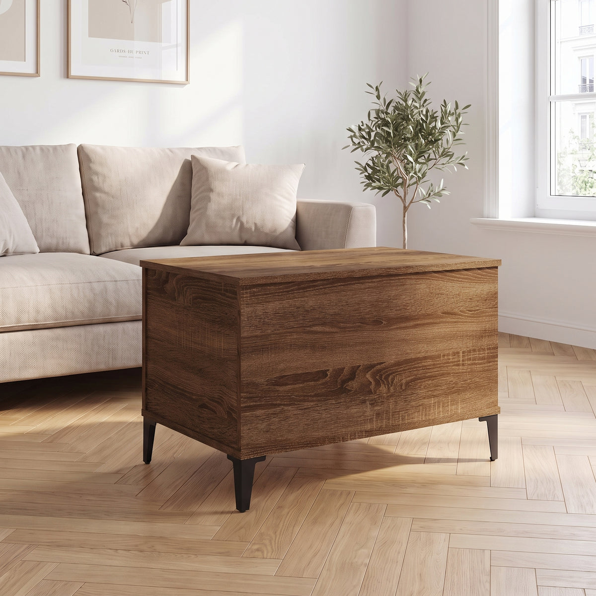 Table basse relevable Elva chêne marron dans un salon lumineux #Dimensions_60 × 44,5 × 45 cm #Couleur_Chêne marron