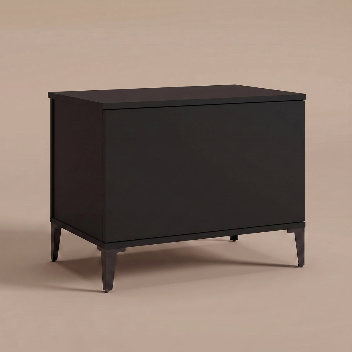 Table basse relevable Elva noir fermée, pieds effilés en métal noir #Dimensions_60 × 44,5 × 45 cm #Couleur_Noir