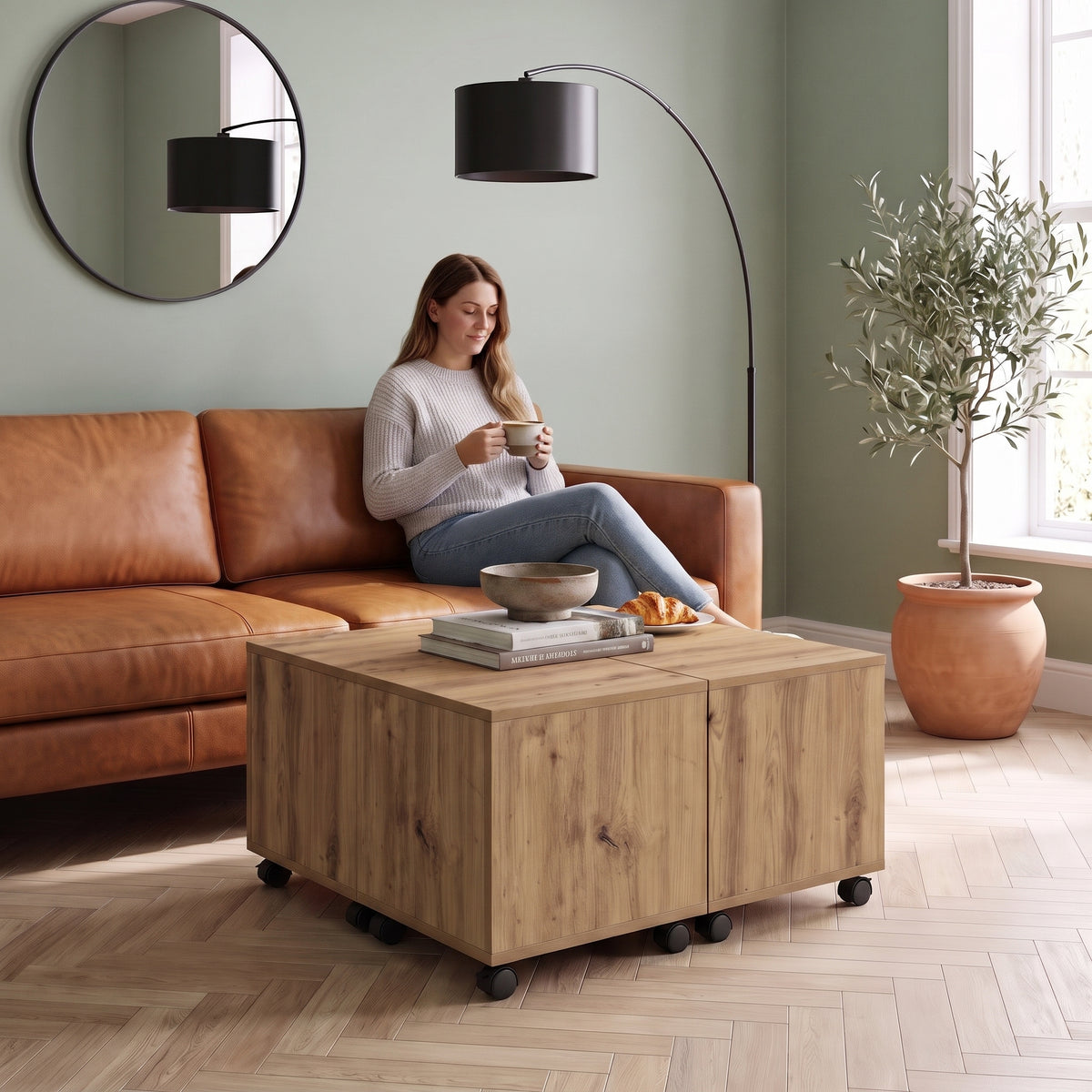 Table basse carrée à roulettes avec rangement Bruma chêne artisanal au quotidien : café du matin depuis le canapé #Couleur_Chêne artisanal