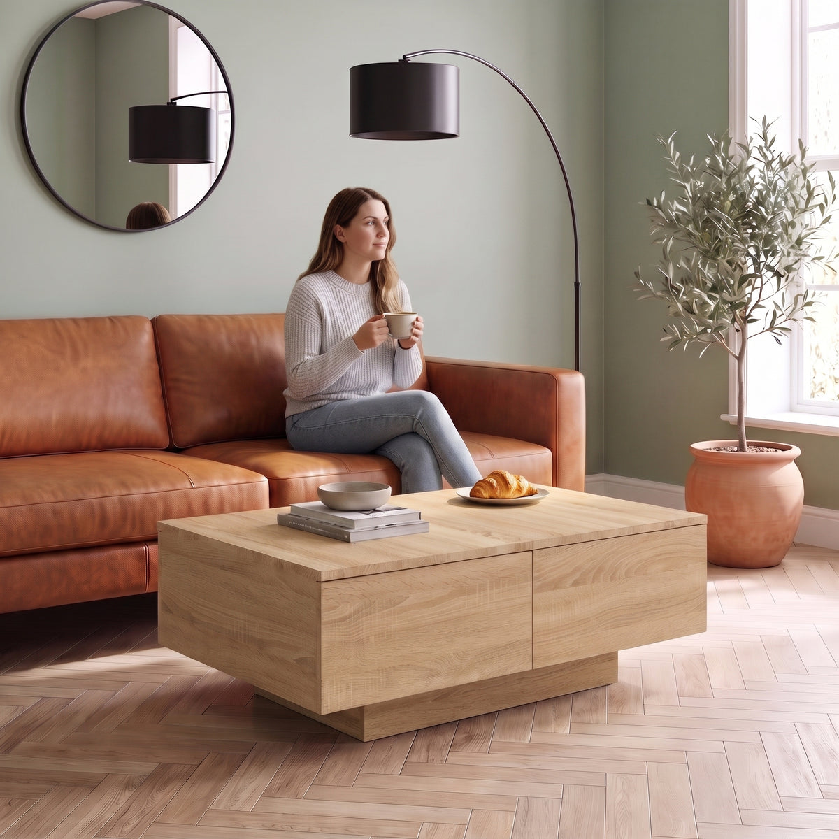 Table basse décor bois avec tiroirs Alcova chêne sonoma au quotidien : café du matin depuis le canapé #Couleur_Chêne sonoma
