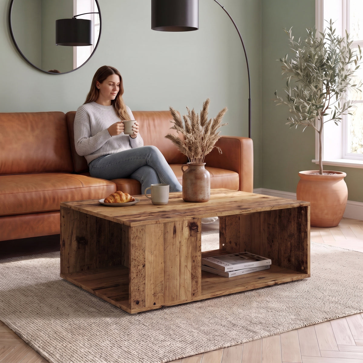 Table basse design décor bois avec niche Otava vieux bois au quotidien : café du matin depuis le canapé #Couleur_Vieux bois