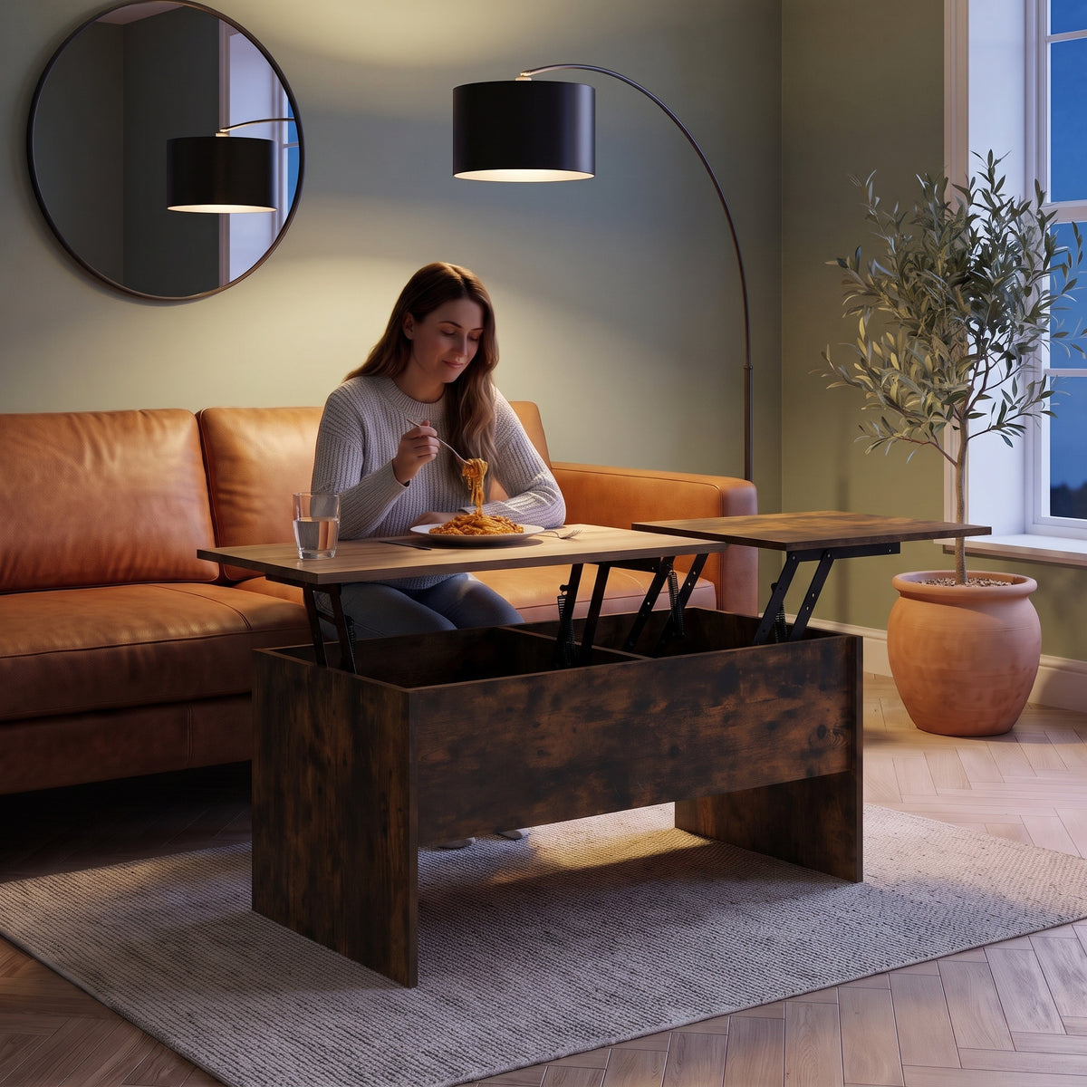 Table basse relevable décor chêne avec coffre Maela chêne fumé , 102 × 50,5 × 46,5 cm au quotidien : dîner devant un film sur le plateau relevé #Couleur_Chêne fumé #Dimensions_102 × 50,5 × 46,5 cm