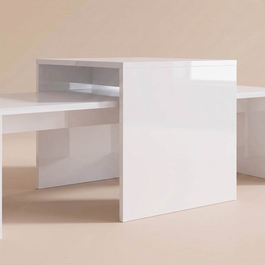Emboîtées, un bloc de 100 cm aux façades pleines