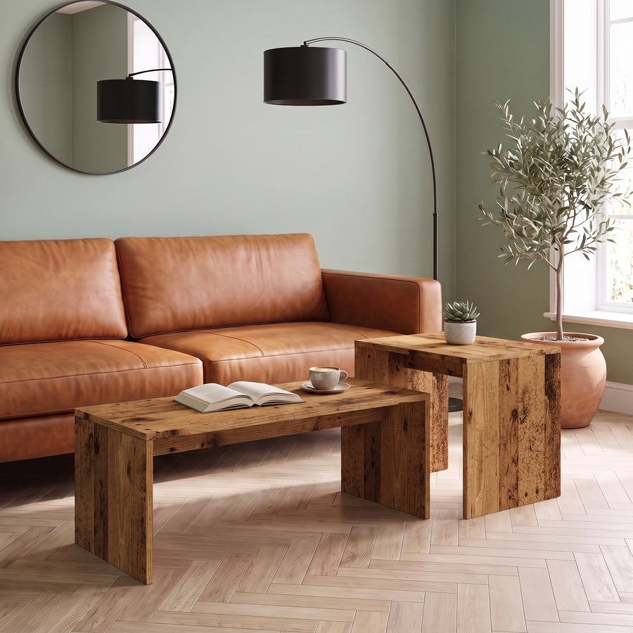 Des tables basses gigognes décor bois qui suivent la soirée