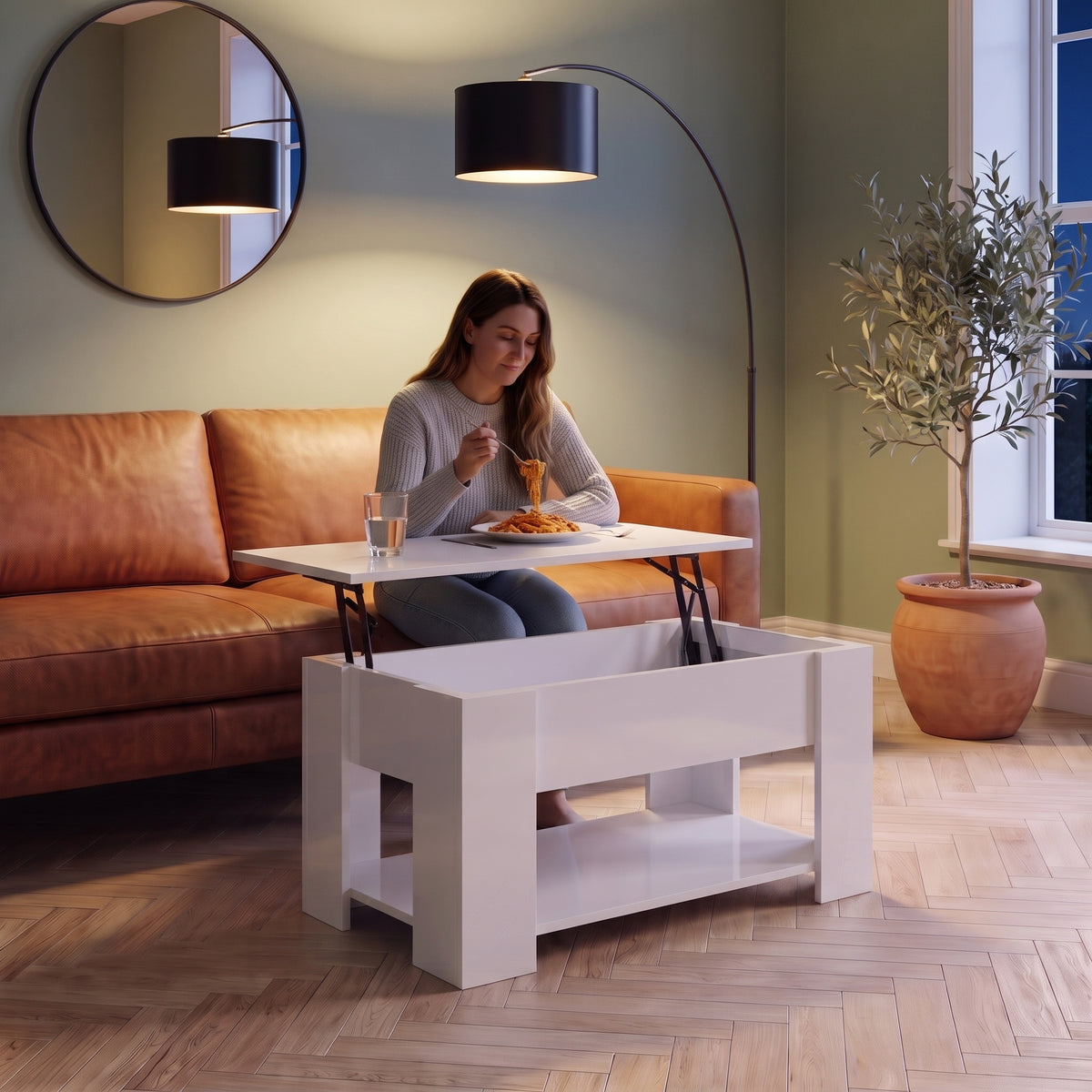 Table basse relevable avec rangement Onda 79 × 49 × 41 cm , blanc brillant au quotidien : dîner devant un film sur le plateau relevé #Dimensions_79 × 49 × 41 cm #Couleur_Blanc brillant